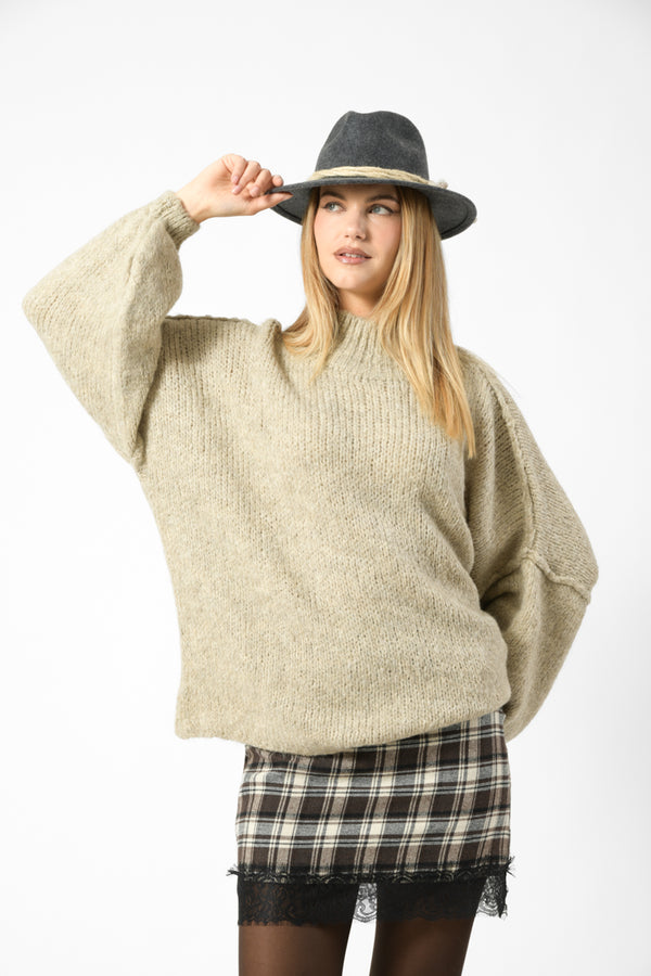 maglia lupetto cuciture