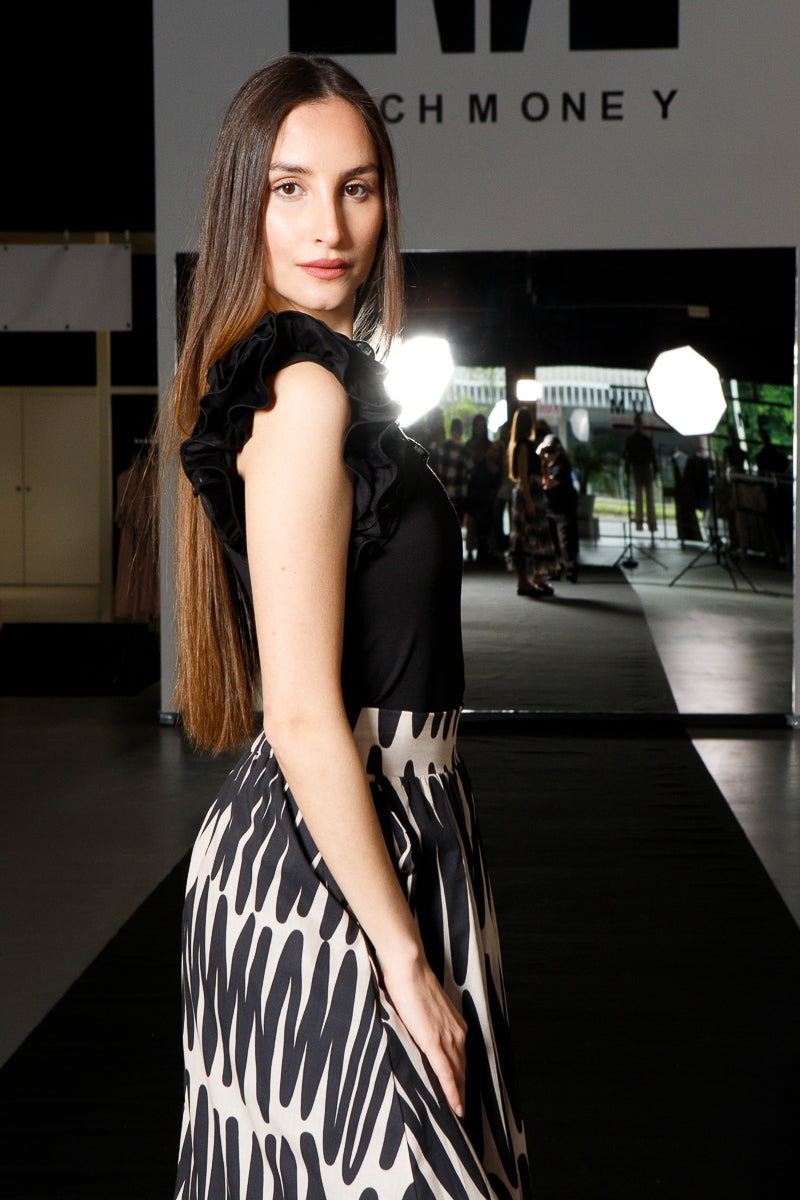 blusa con manica rouches