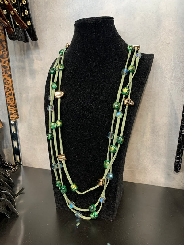 collana filo renna piu pietre