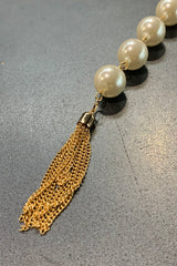 collana perle e oro a cravatta
