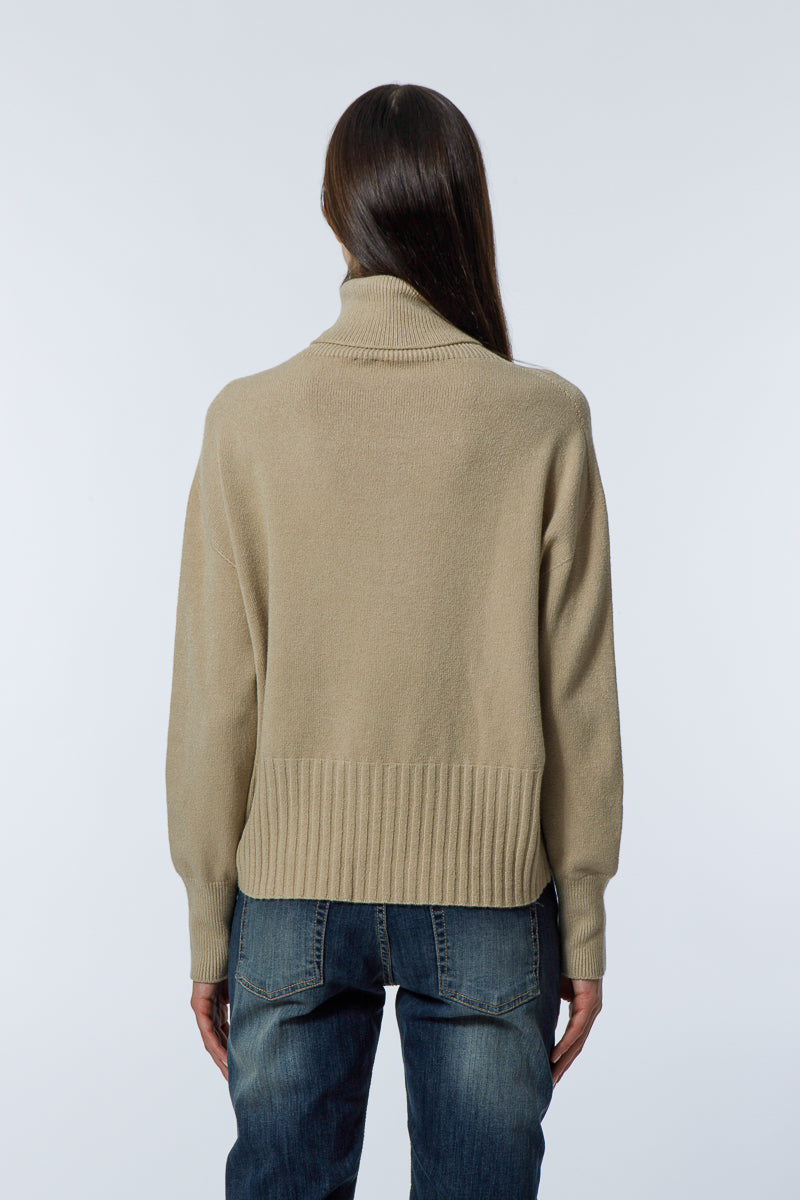 dolcevita crop