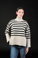 maglia collo alto a righe