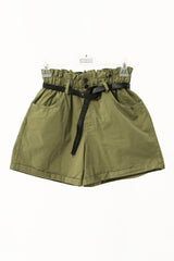 pantalone corto con cintura