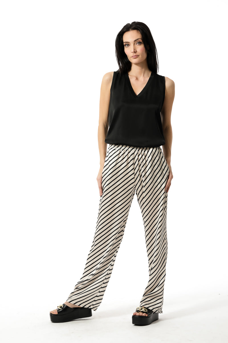 top smanicato scollo a v